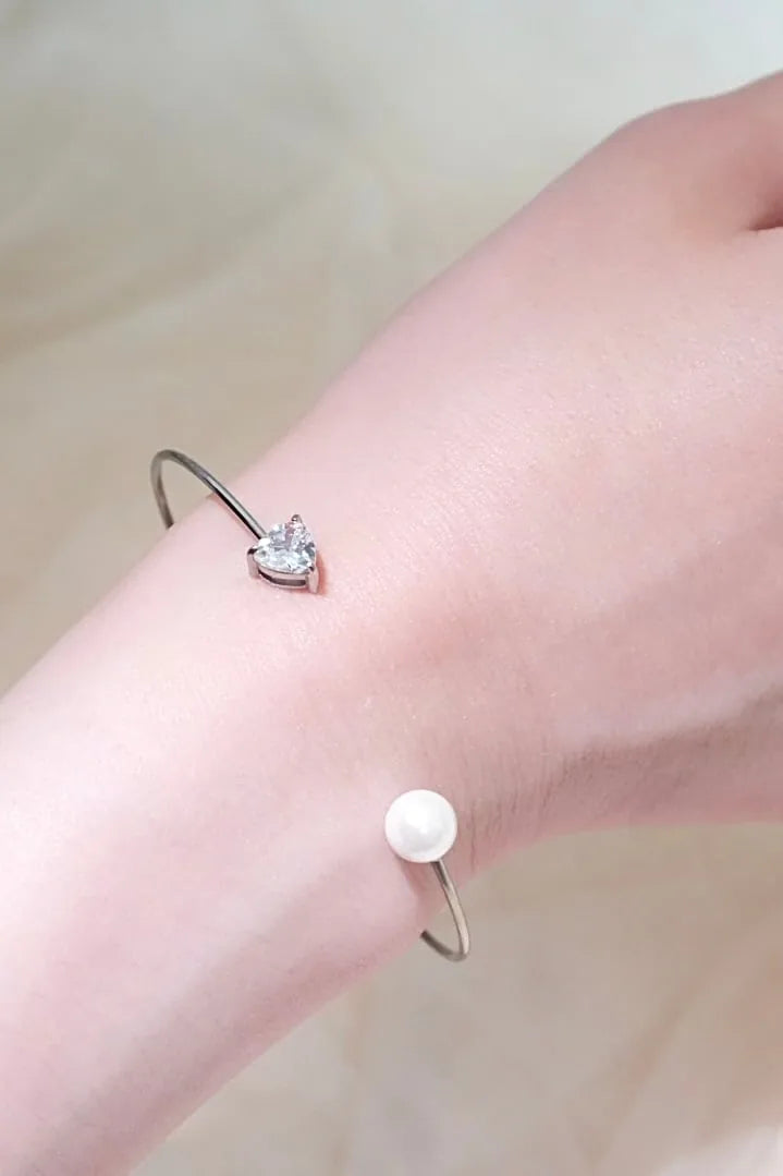 dainty バングル