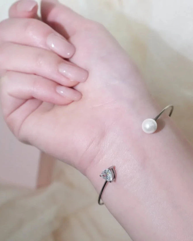 dainty バングル