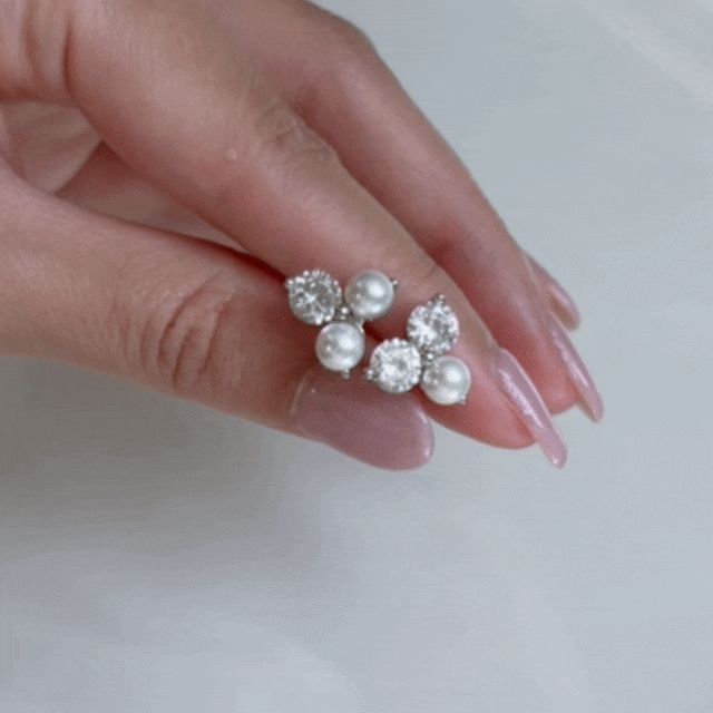 ［ 18KGP ］pearlclover ピアス