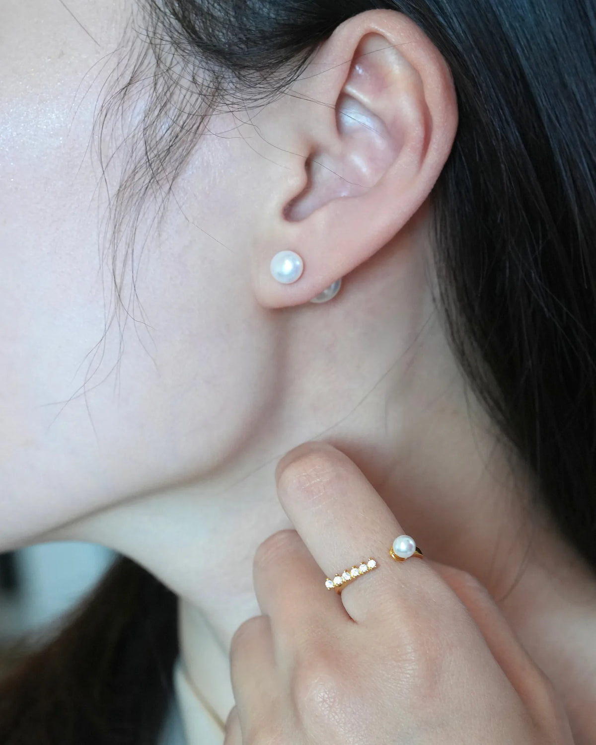 double pearl ピアス