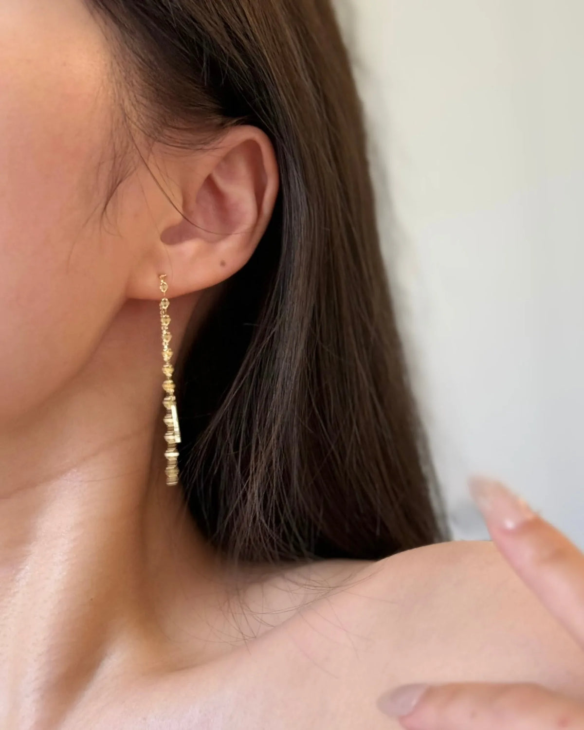 chain ピアス