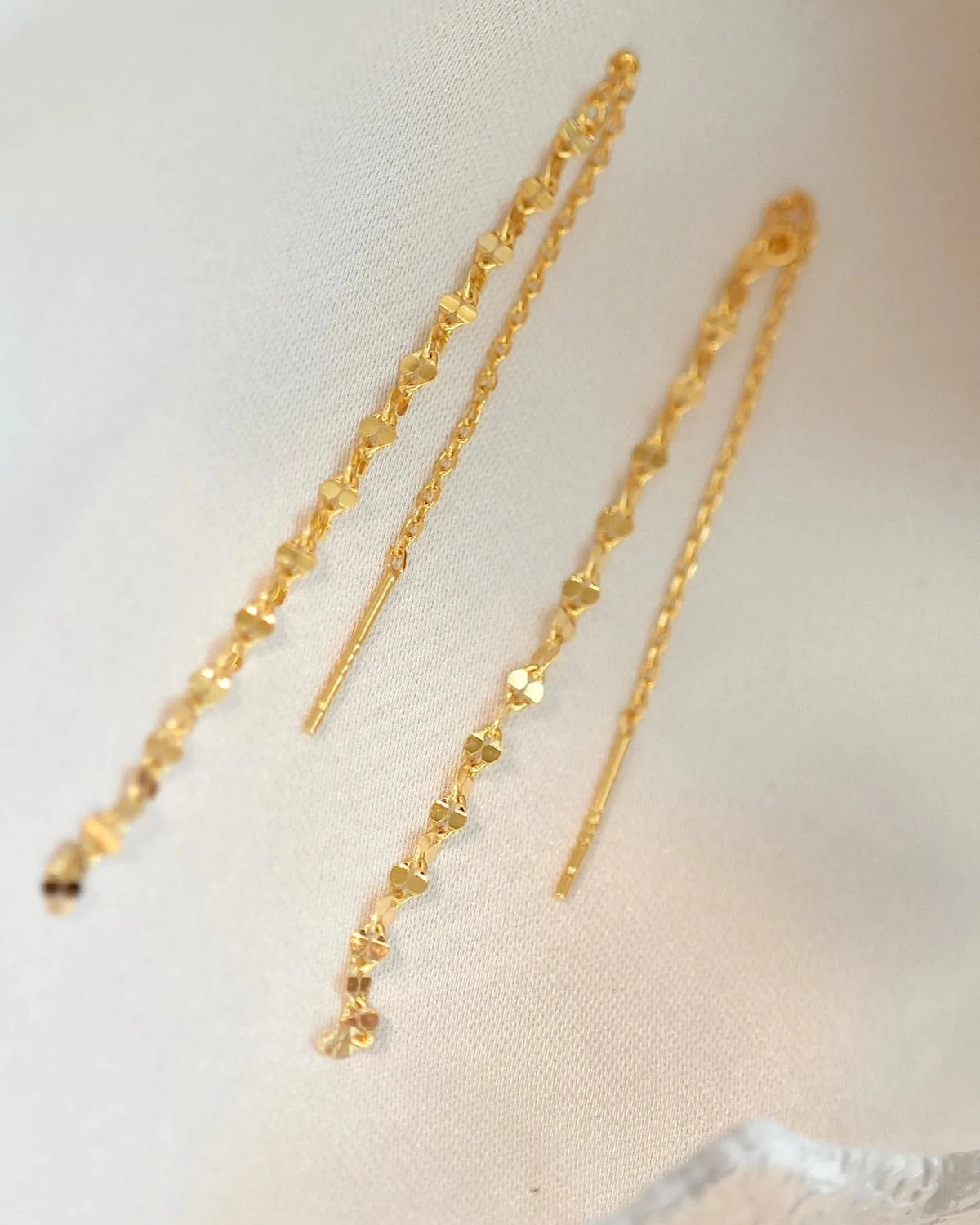 chain ピアス