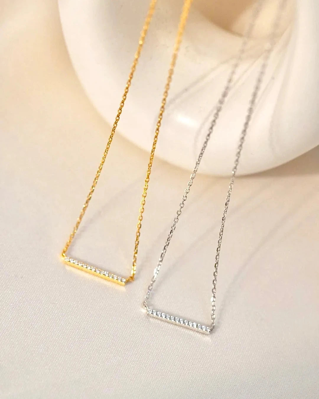 bar necklace