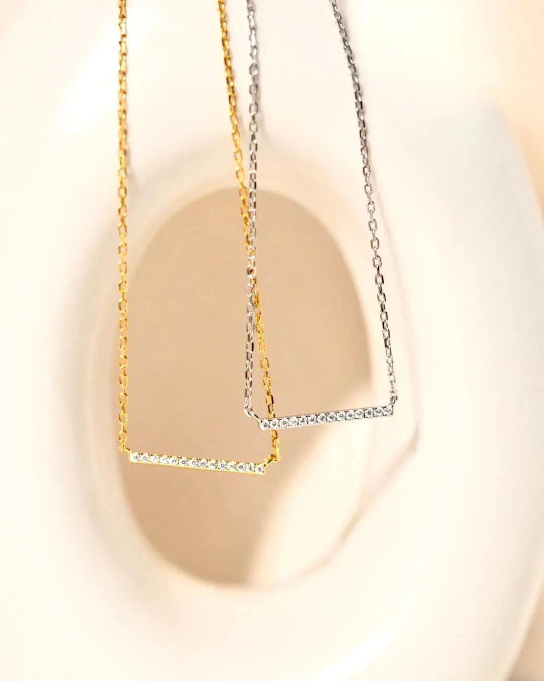 bar necklace